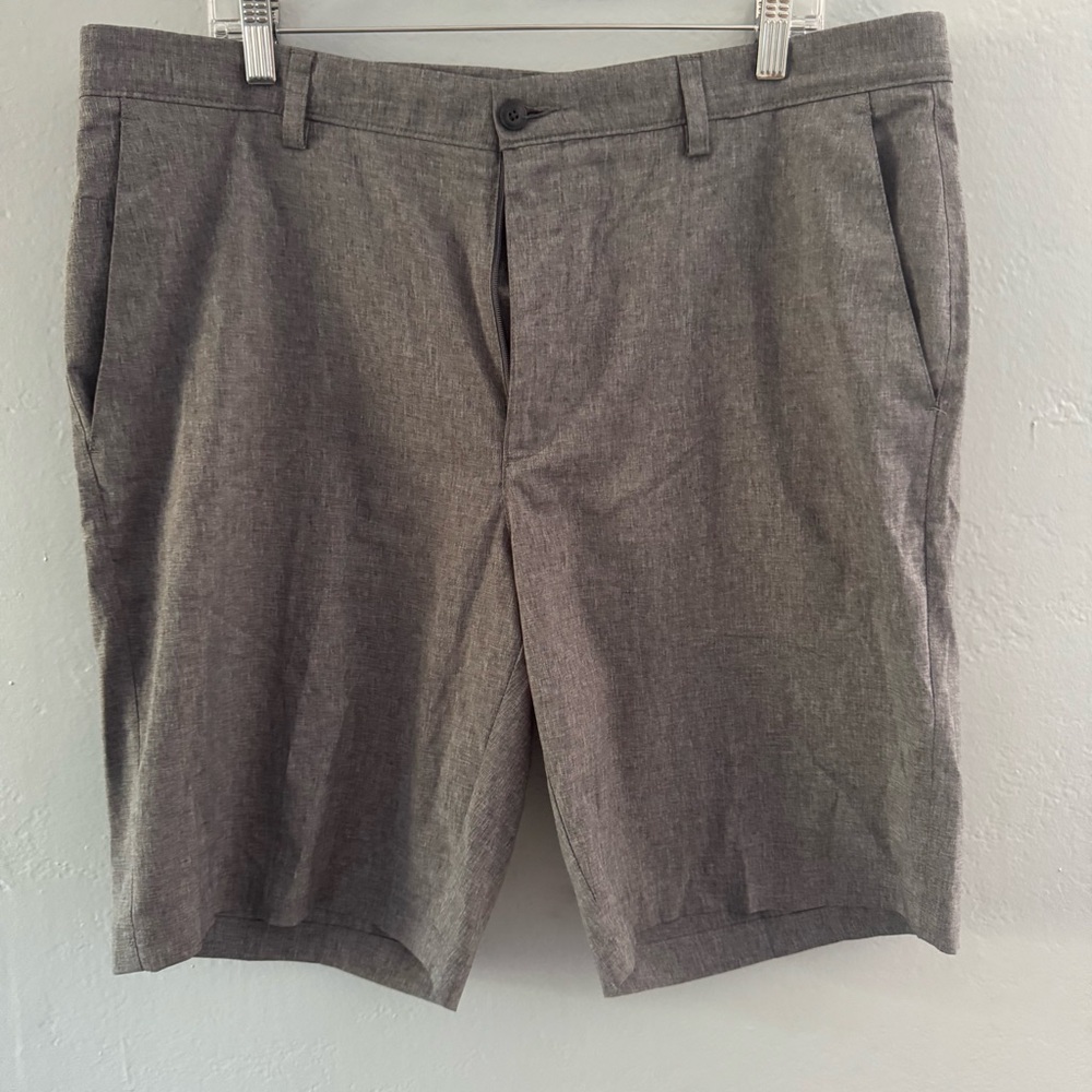 PGA Tour Men's Gray Flat Front Shorts